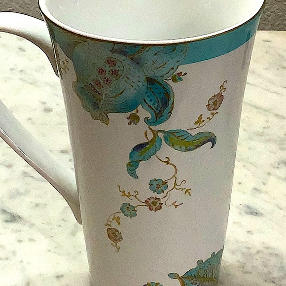 222 FIFTH ELIZA SPRING TURQUOISE LATTE MUG 16 oz NEW PORCELAIN - Picture 3 of 9